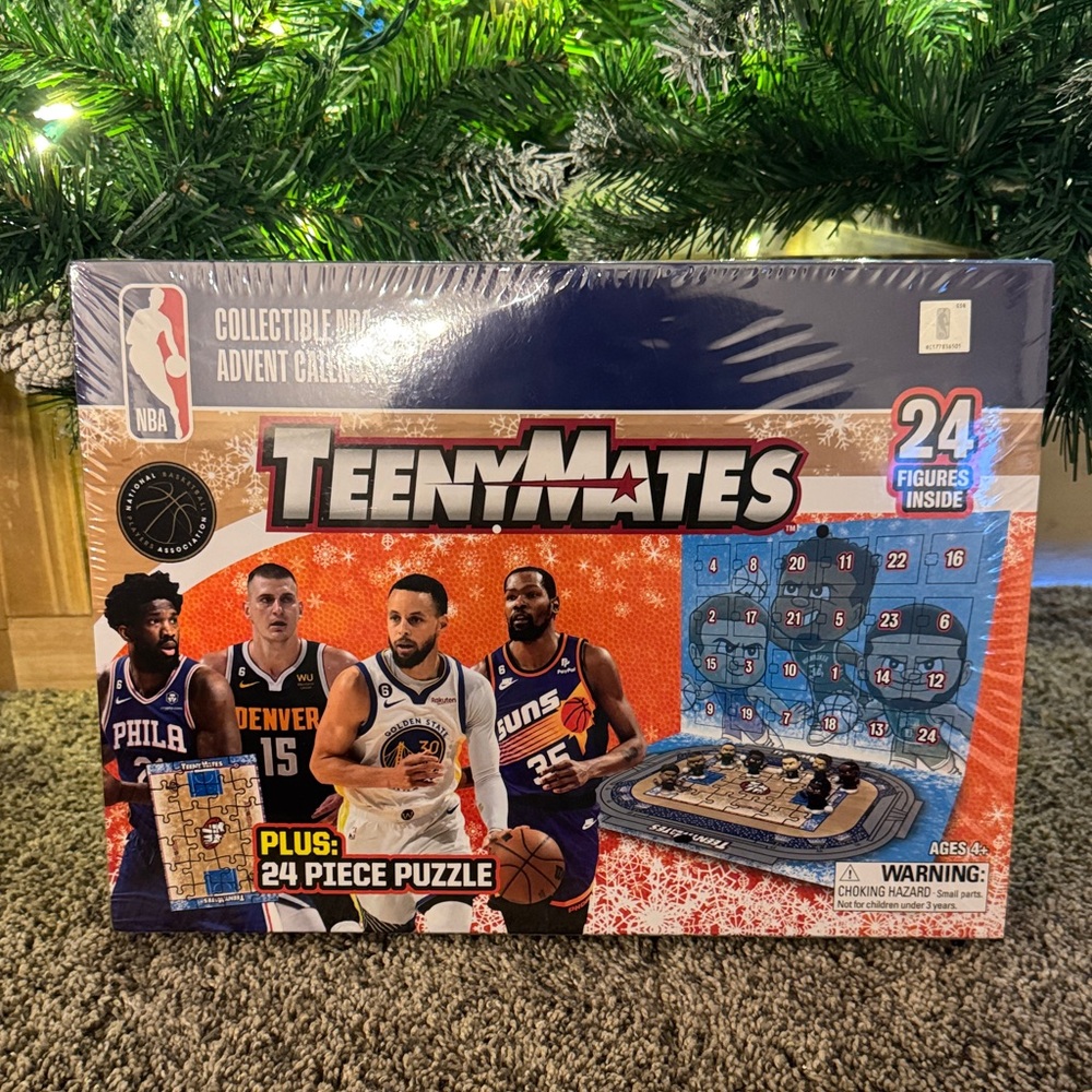 NBA Advent Calendar with 24 Figures